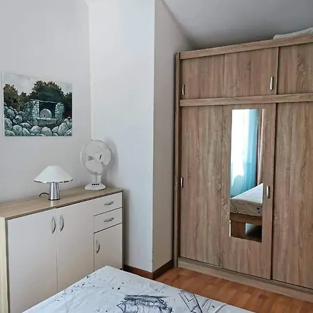 アパート Dubravka 3 オレビック